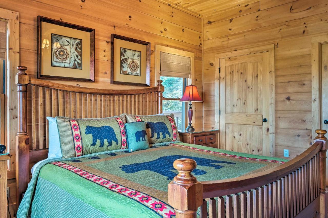Pigeon Forge Cabin With Brand New Hot Tub And Views! Sevierville Kültér fotó